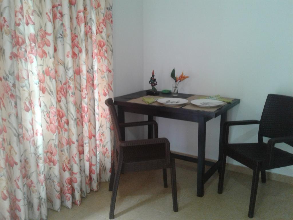 Anusha Apartment 15 Homestay Galle Exterior foto
